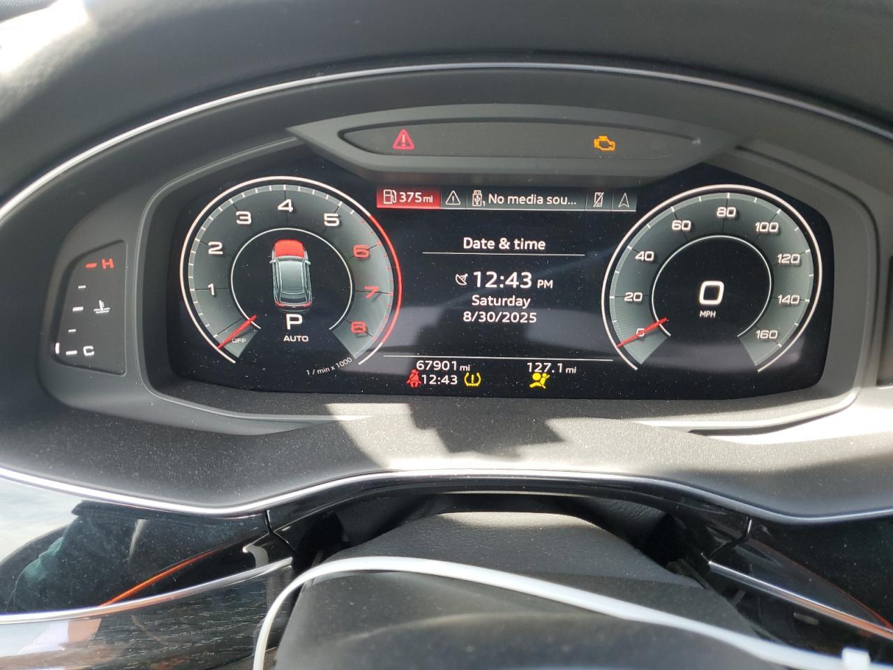 2021 AUDI Q8