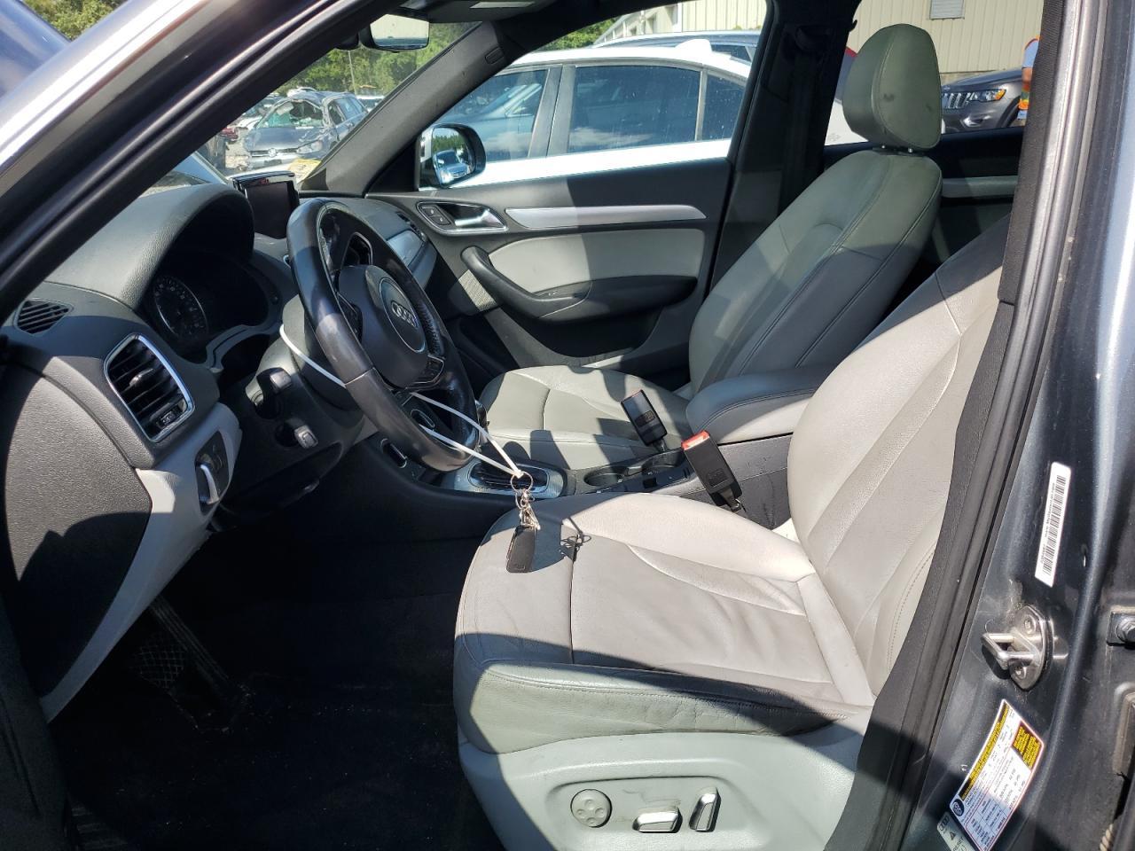 2016 AUDI Q3