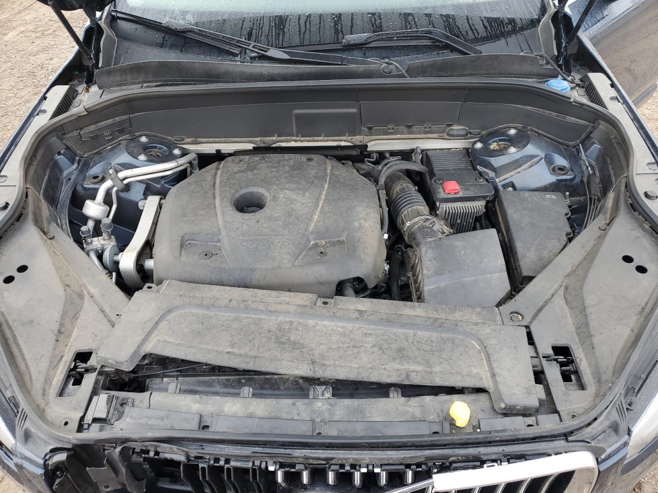 2021 VOLVO XC90