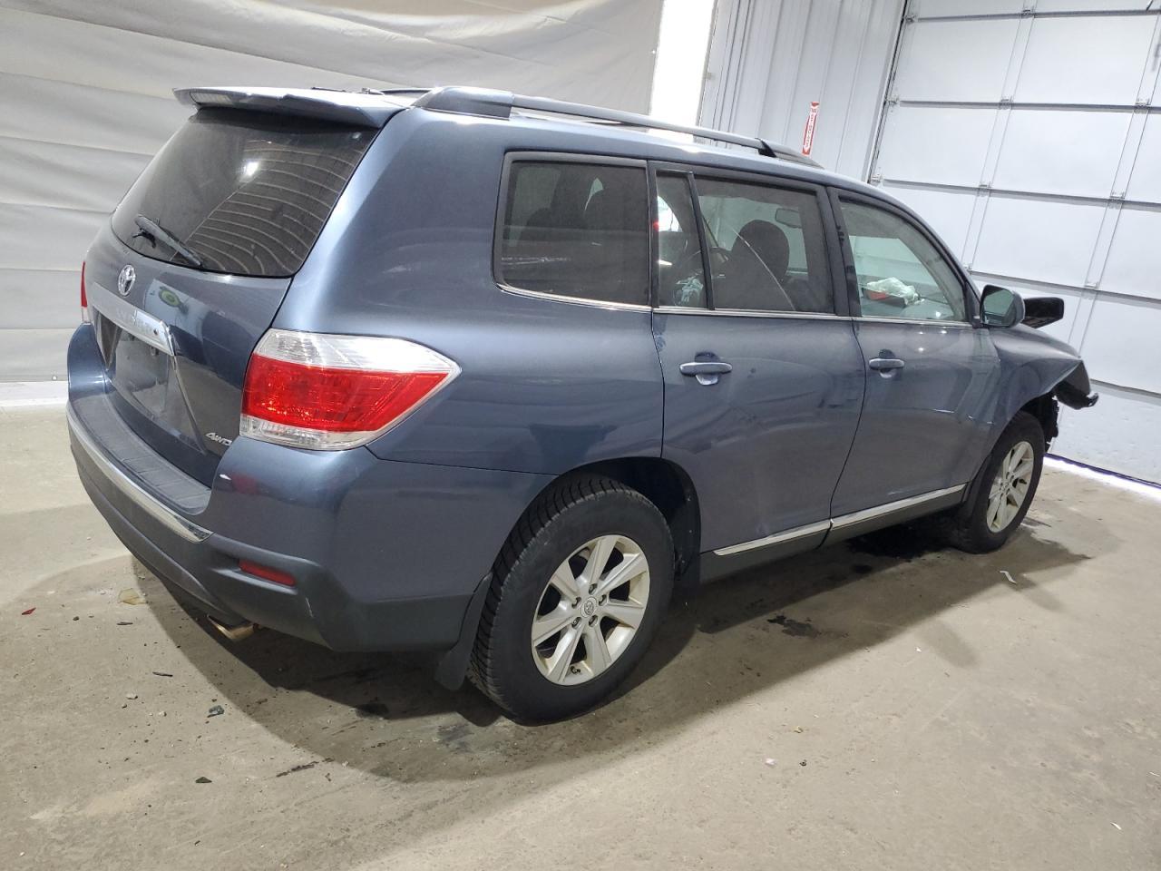 2012 TOYOTA HIGHLANDER