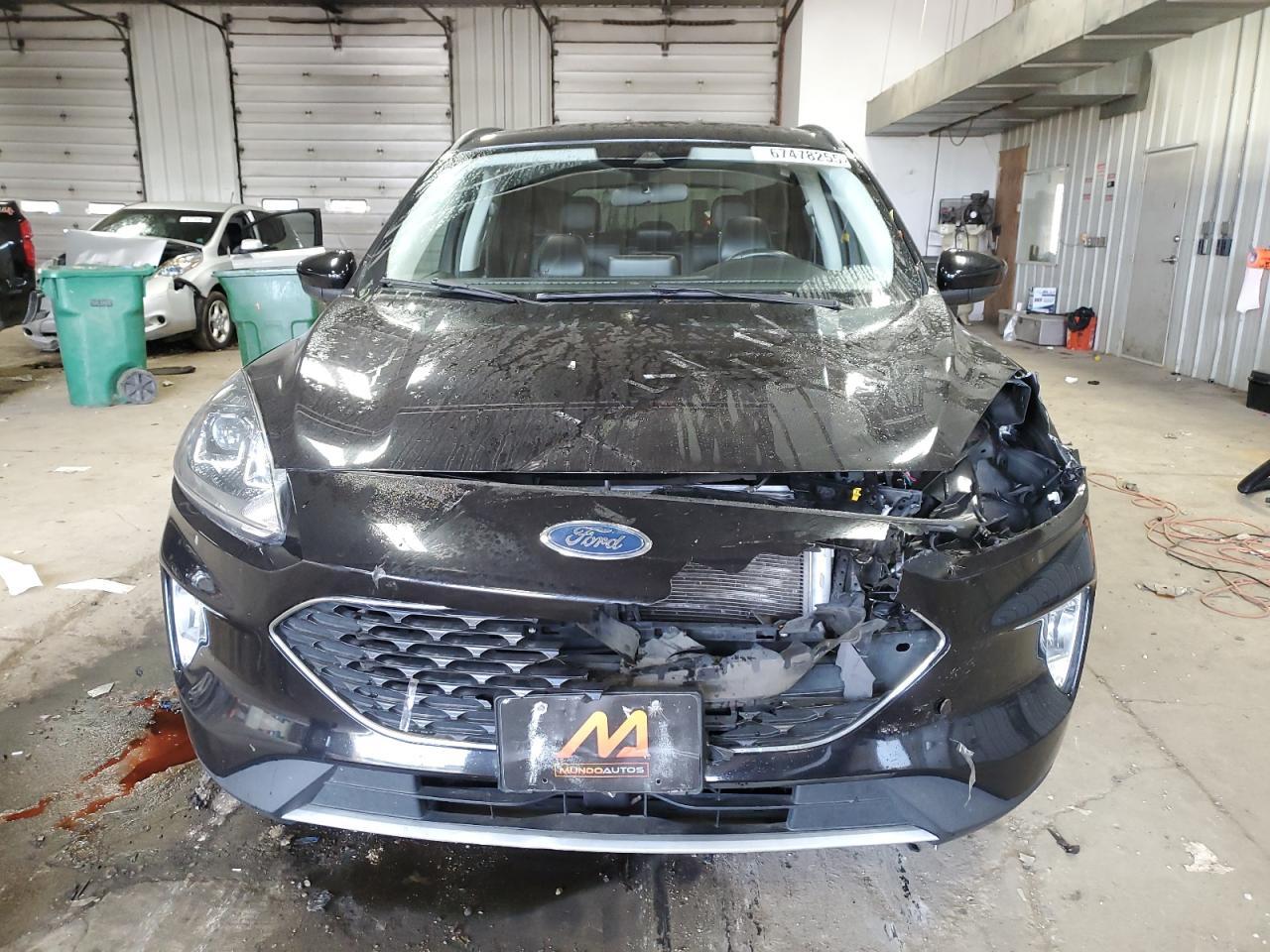 2021 FORD ESCAPE