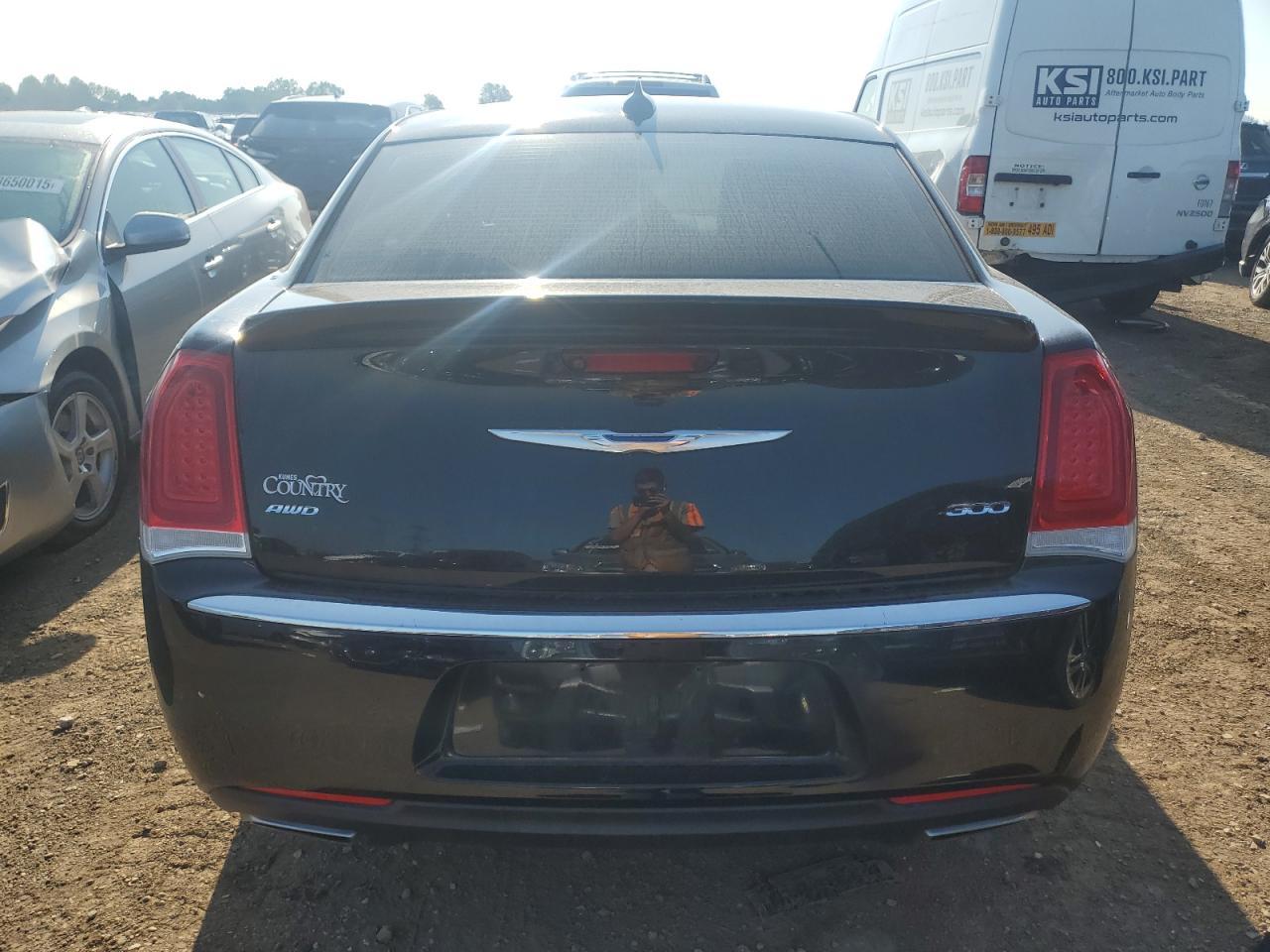 2015 CHRYSLER 300