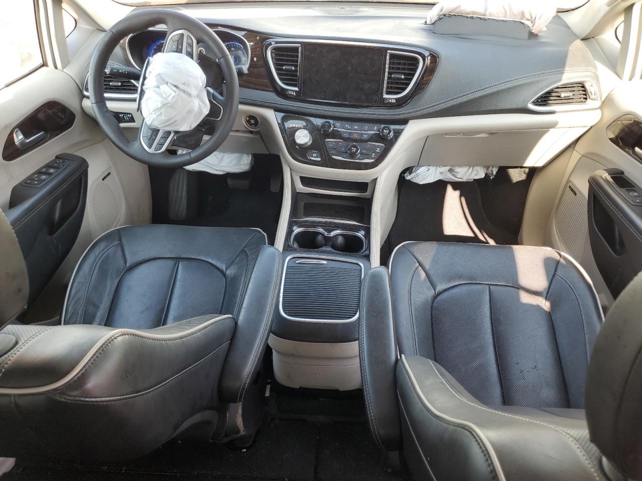 2022 CHRYSLER Pacifica