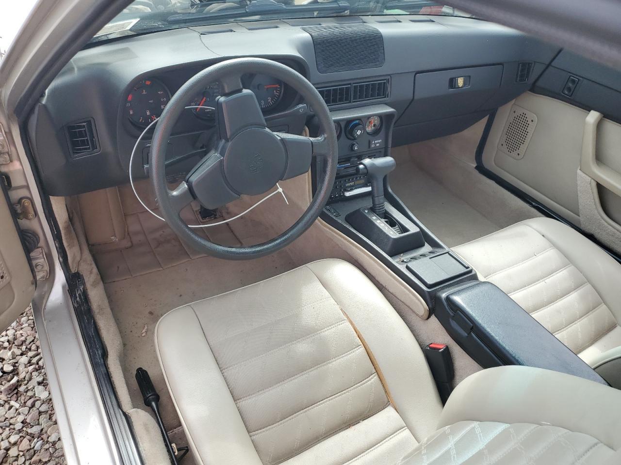 1987 PORSCHE 924