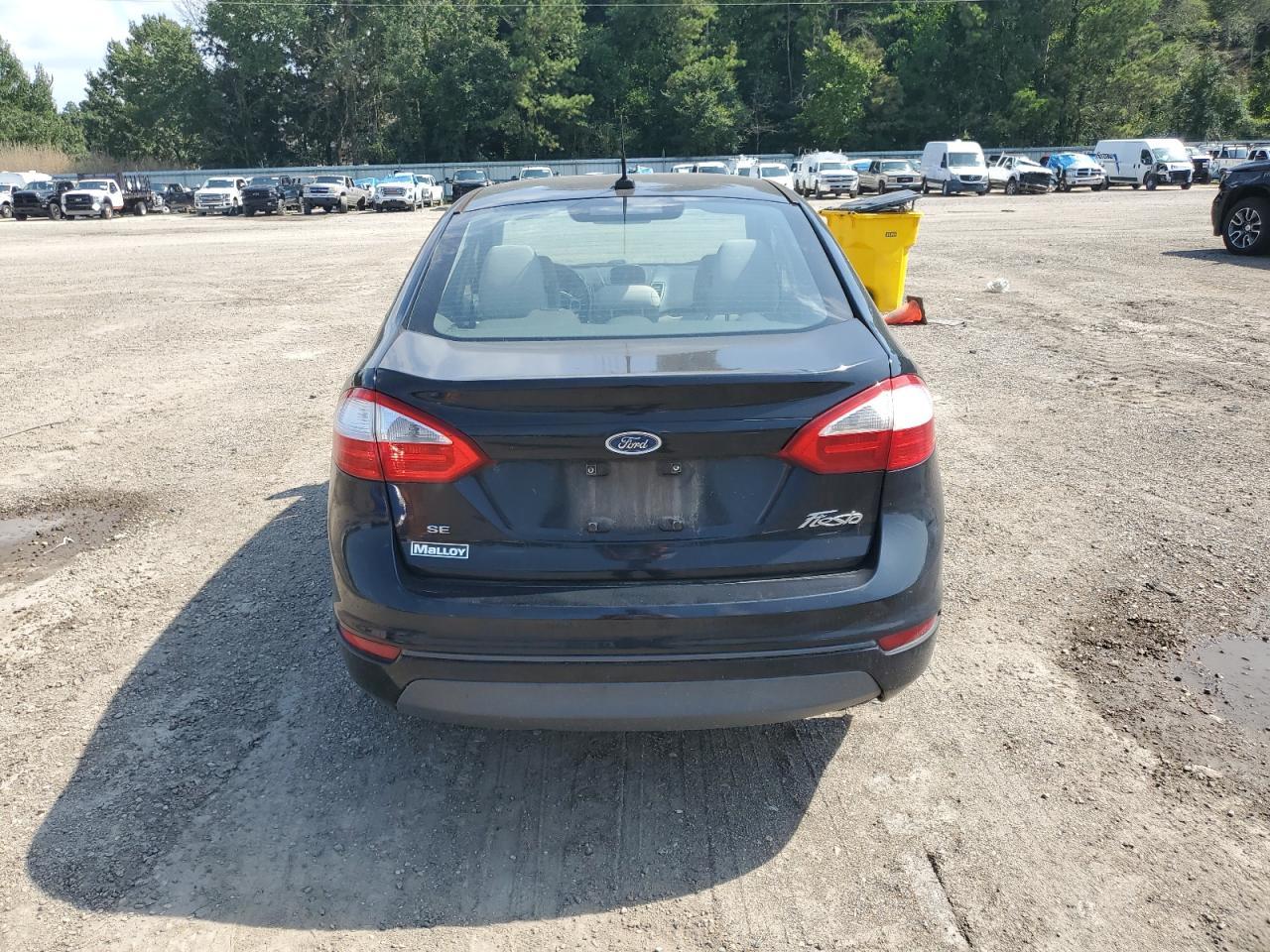 2016 FORD Fiesta