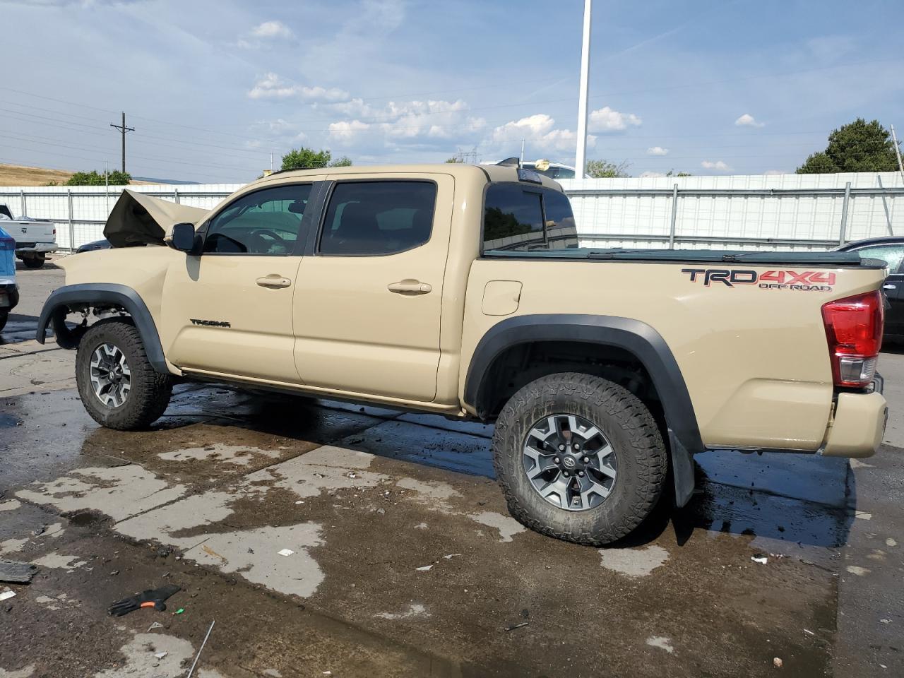 2017 TOYOTA TACOMA