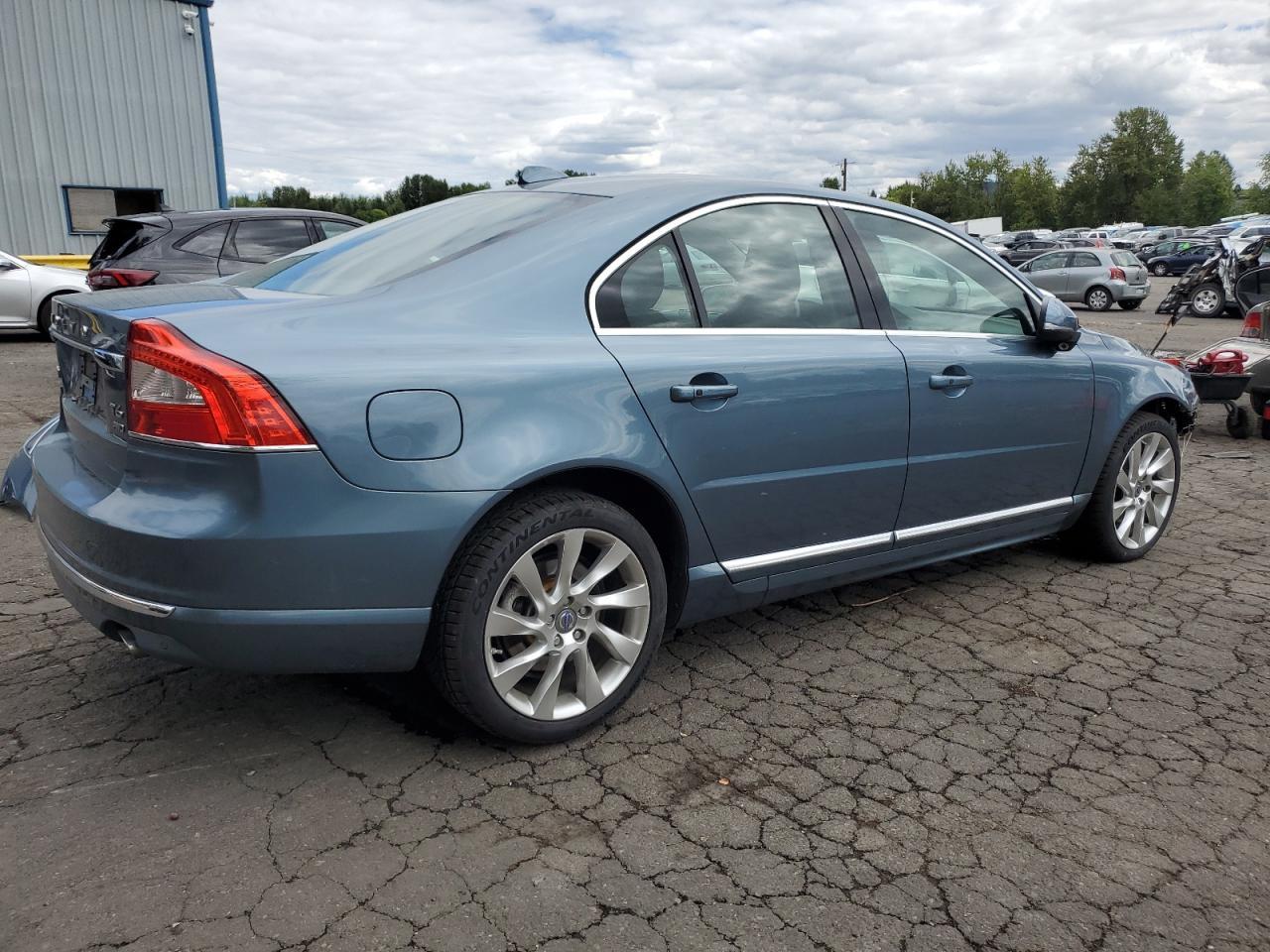 2015 VOLVO S80