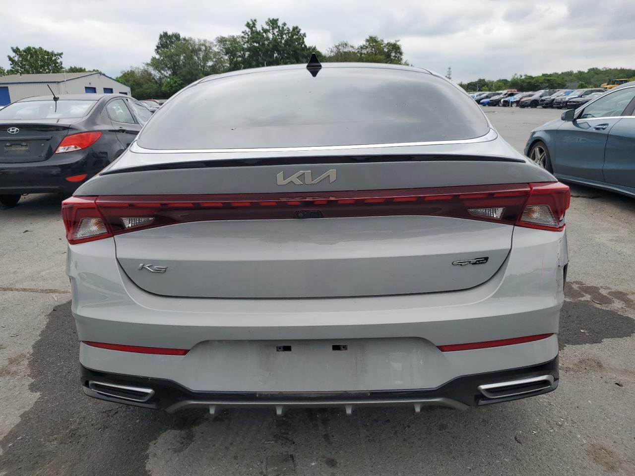 2022 KIA K5