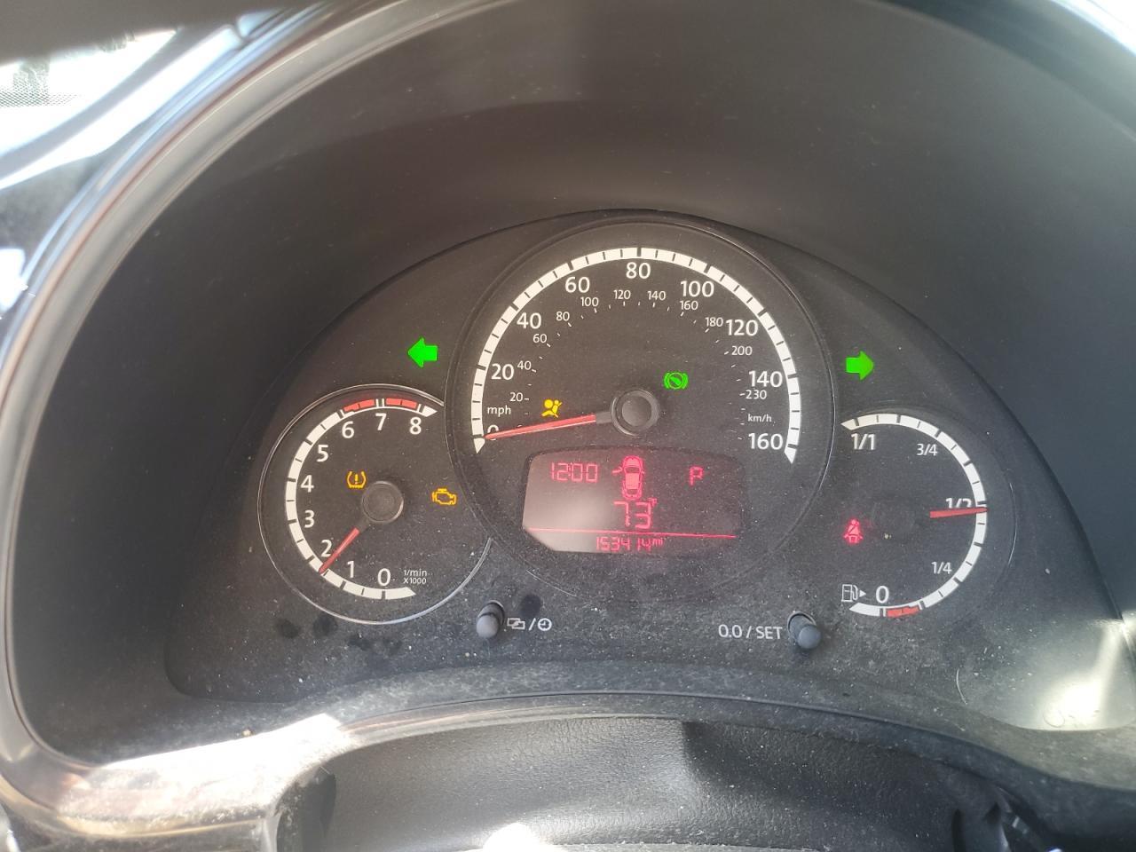 2014 VOLKSWAGEN Beetle