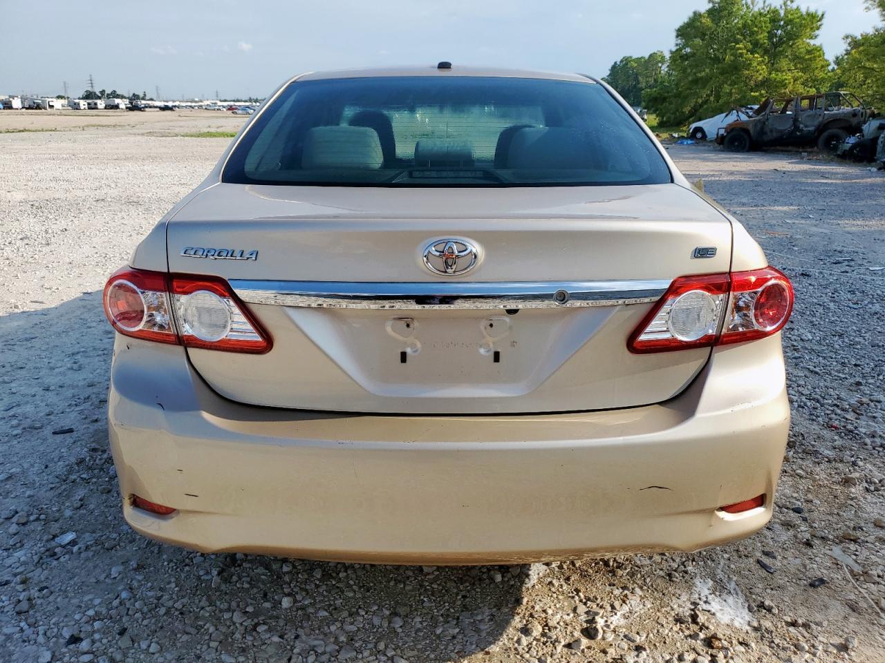 2011 TOYOTA COROLLA