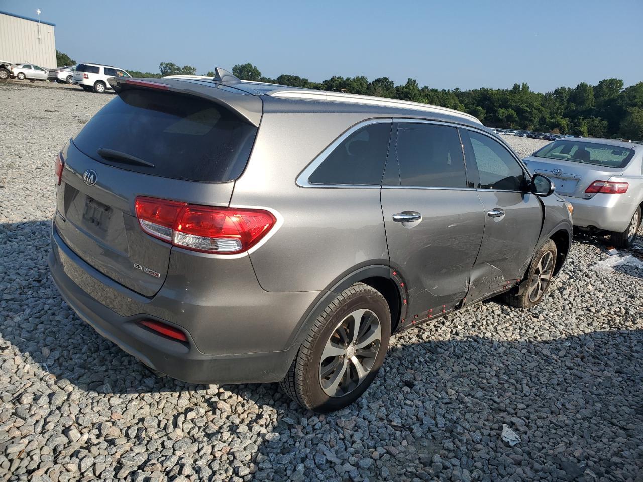 2016 KIA SORENTO