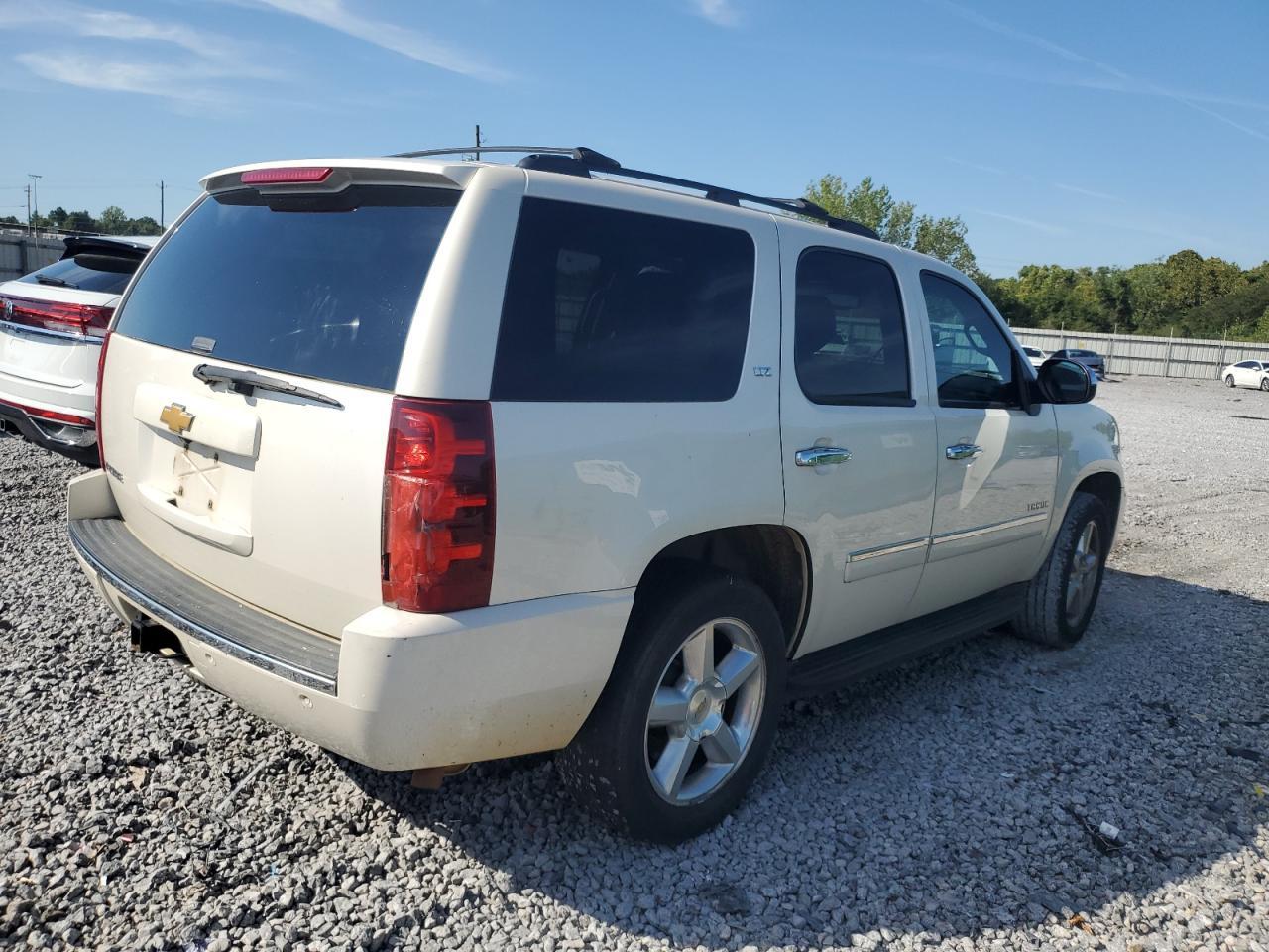 2014 CHEVROLET Tahoe