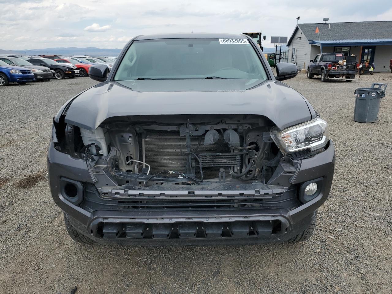 2016 TOYOTA TACOMA