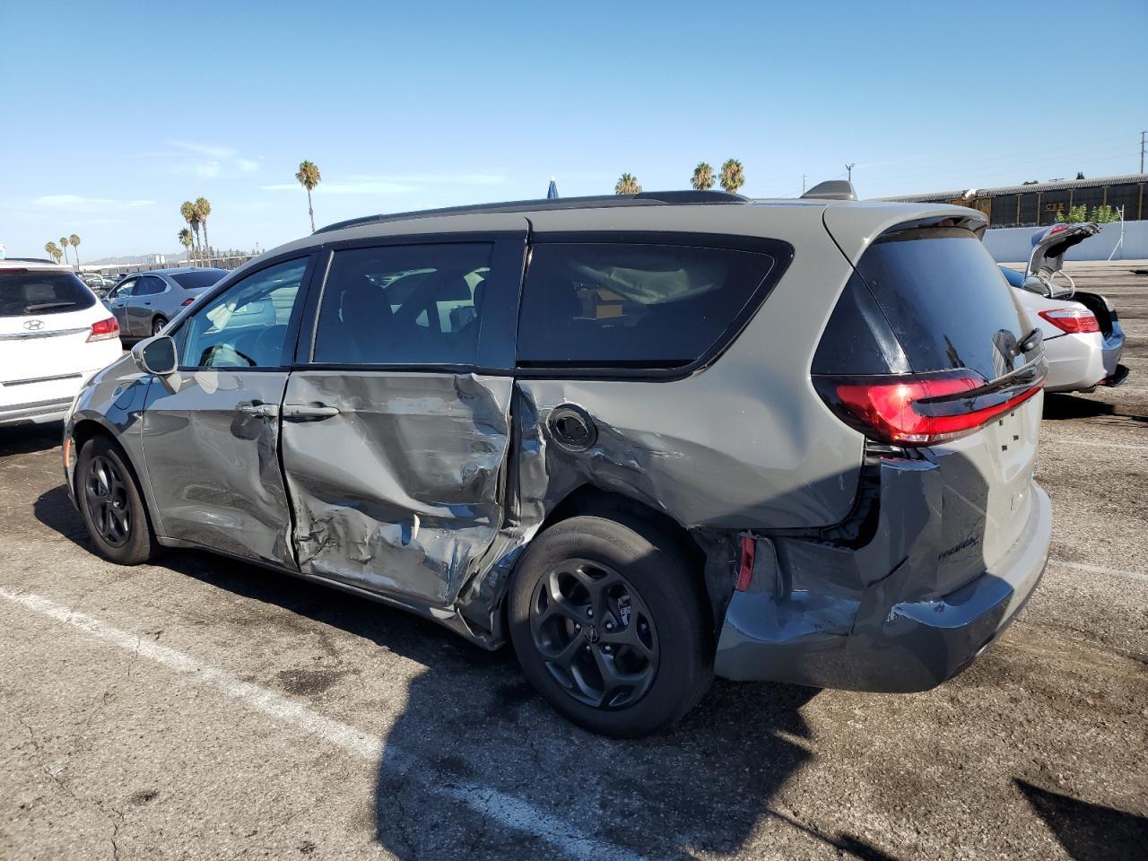 2021 CHRYSLER Pacifica