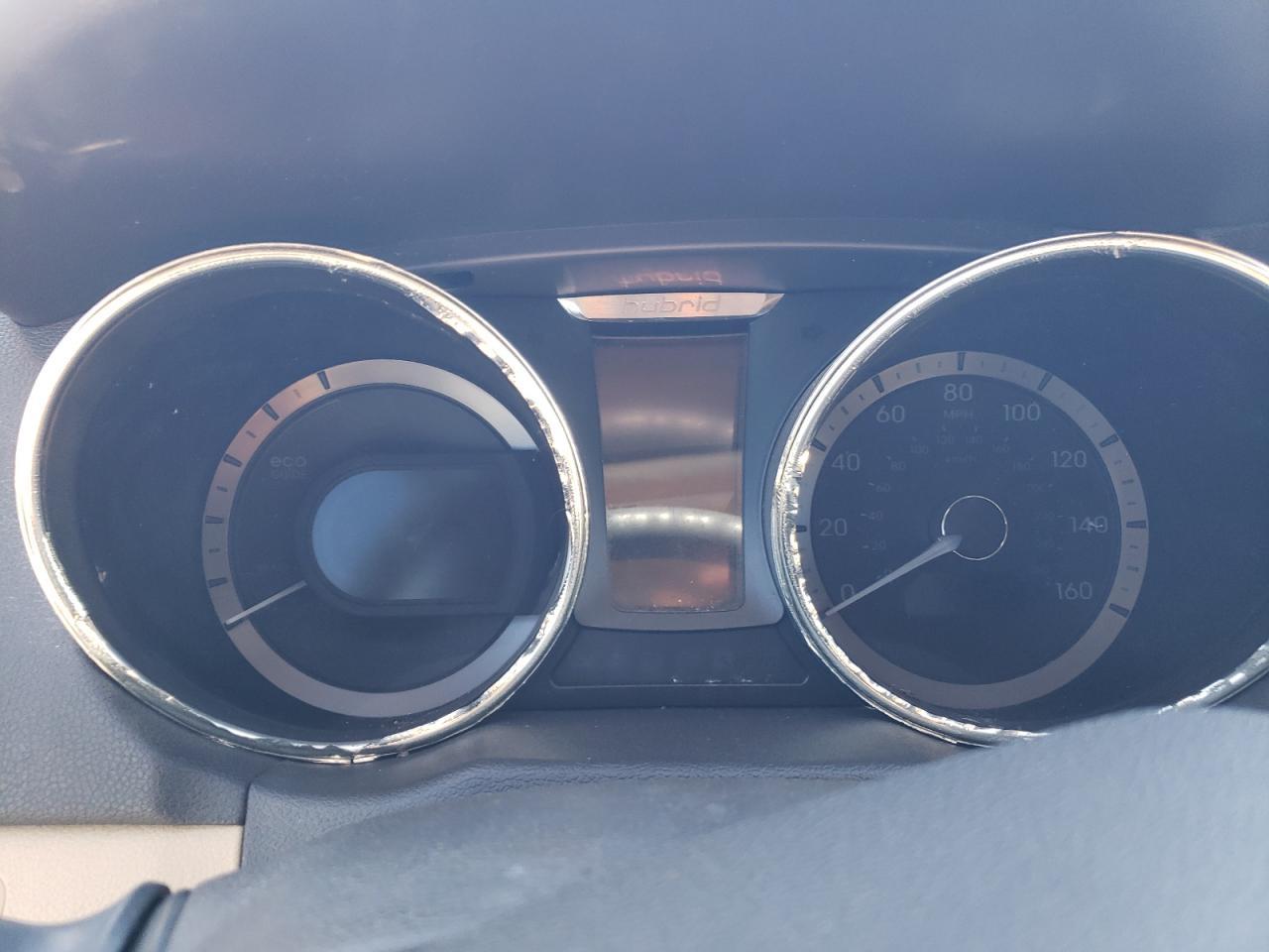 2011 HYUNDAI SONATA