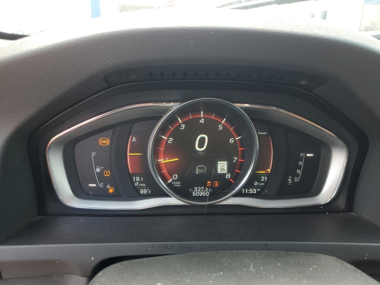 2018 VOLVO S60