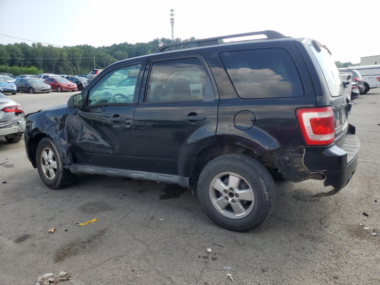 2010 FORD ESCAPE