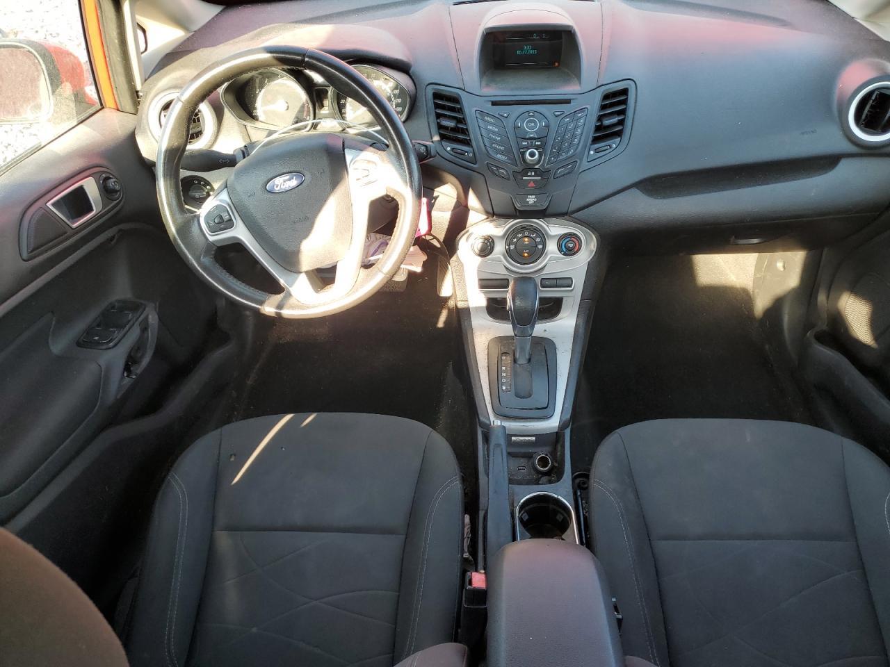 2015 FORD Fiesta