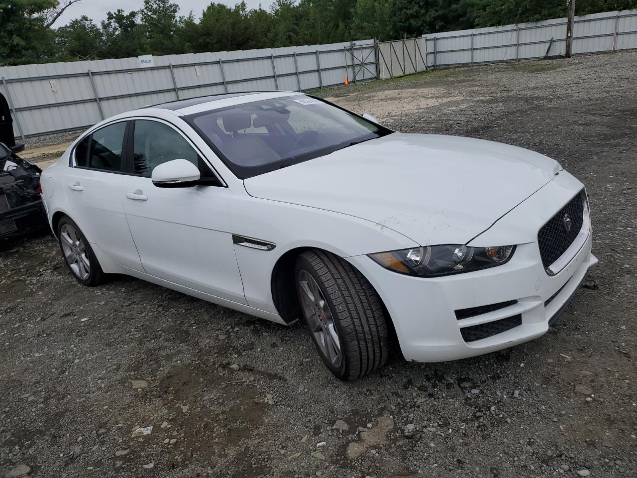 2017 JAGUAR XE