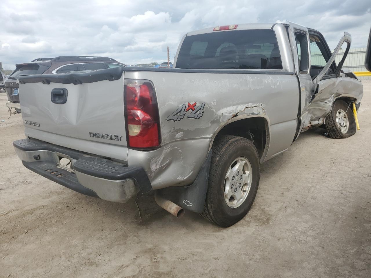 2004 CHEVROLET Silverado