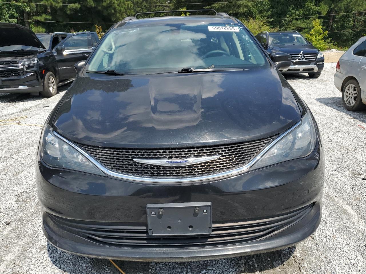 2020 CHRYSLER Voyager