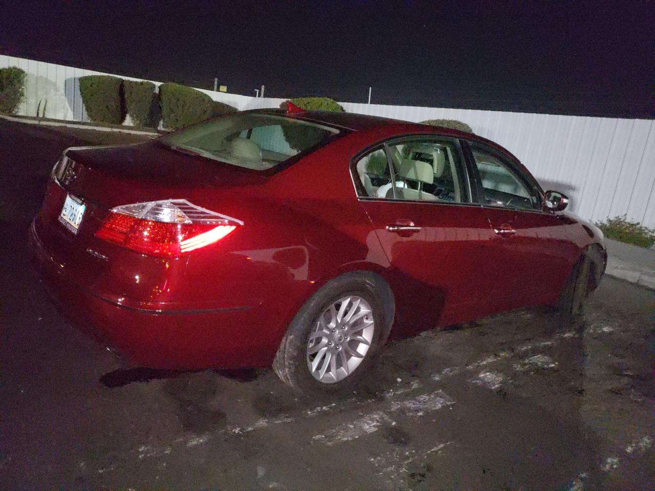2010 HYUNDAI GENESIS