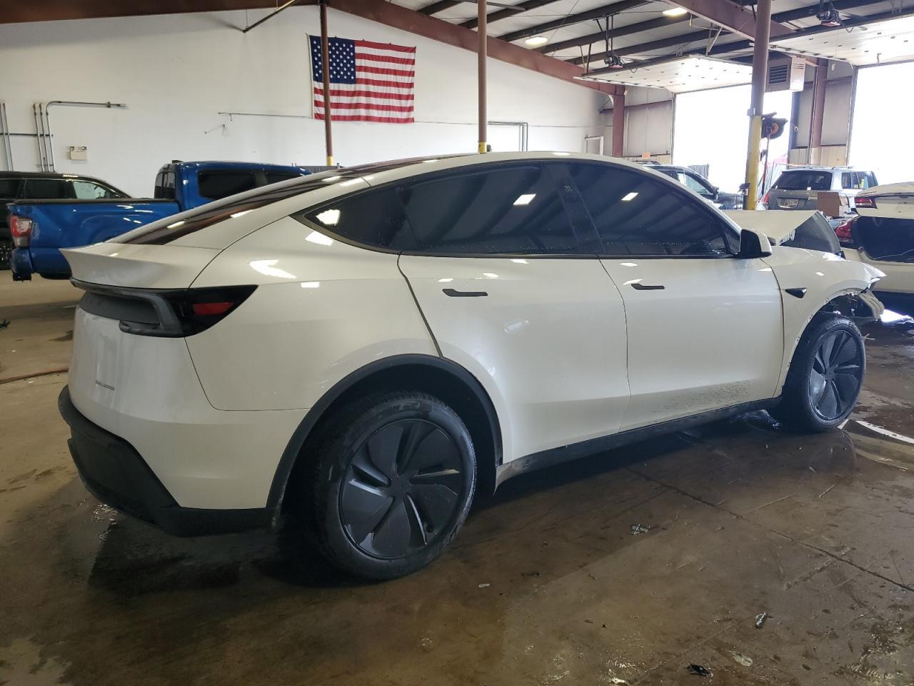 2026 TESLA MODEL Y