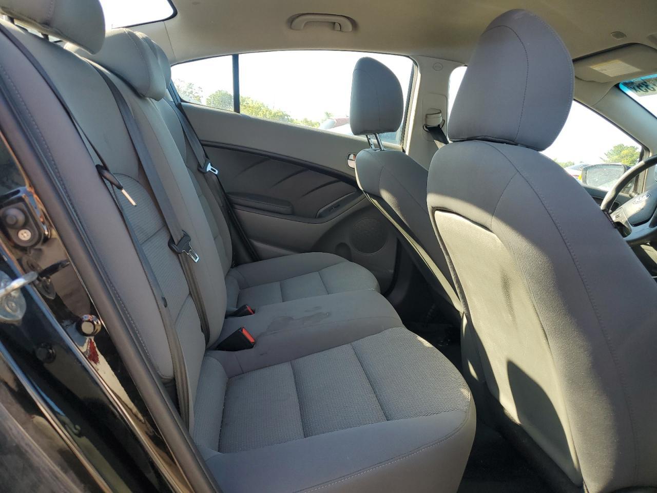2017 KIA FORTE