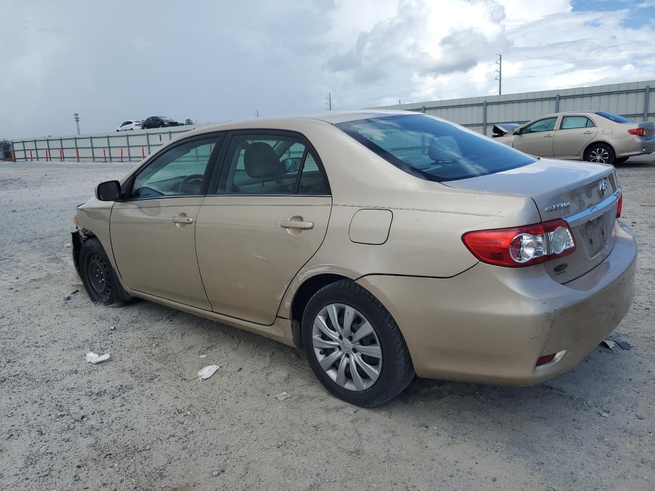 2013 TOYOTA COROLLA