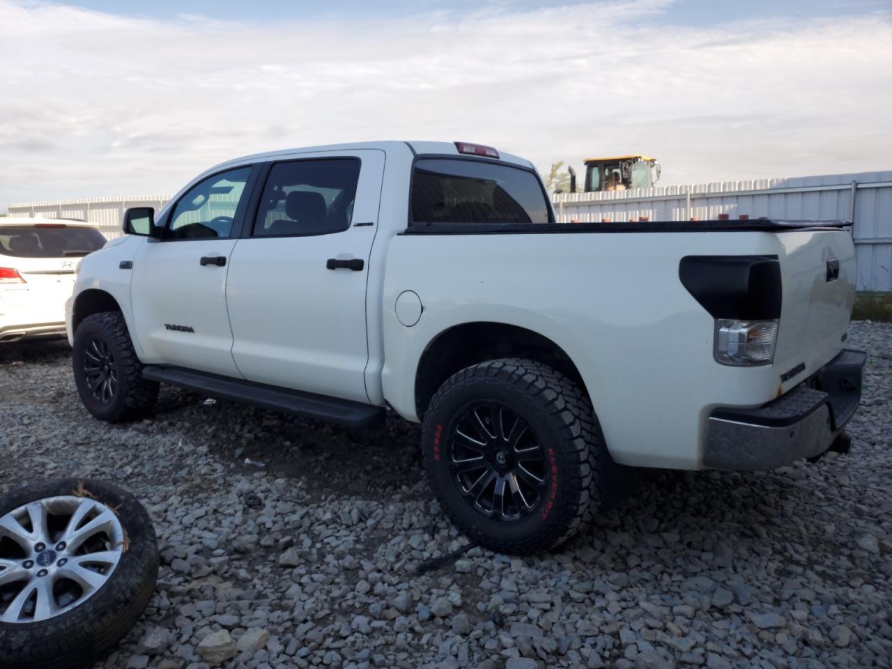 2011 TOYOTA TUNDRA