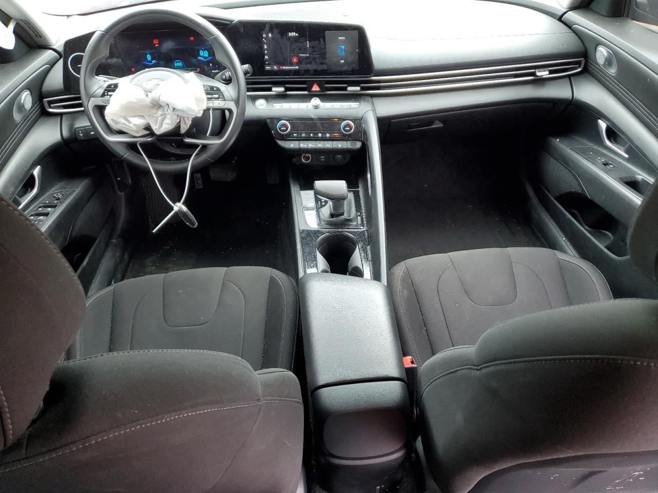 2023 HYUNDAI ELANTRA