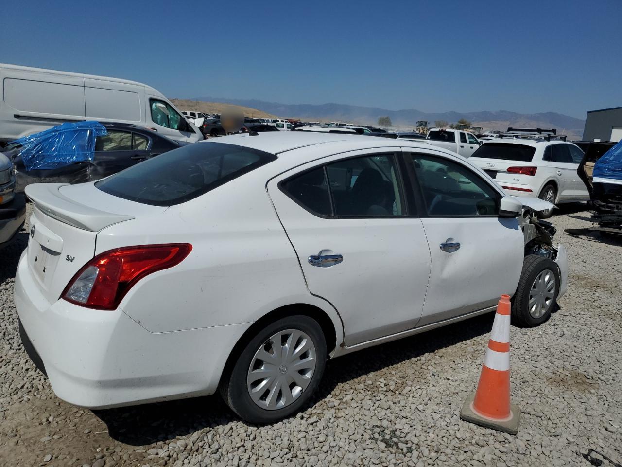 2018 NISSAN VERSA