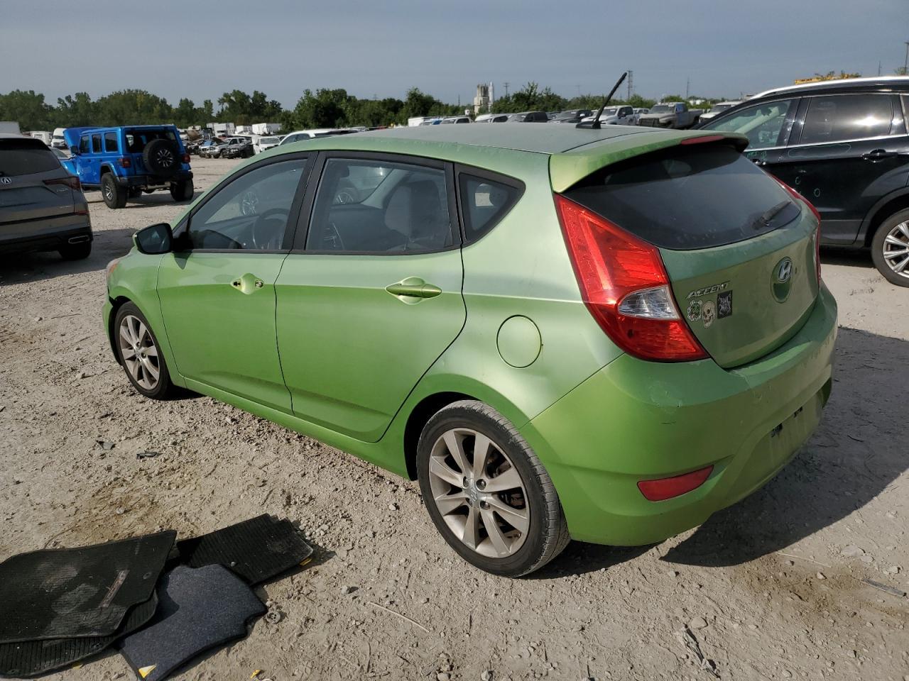 2012 HYUNDAI ACCENT