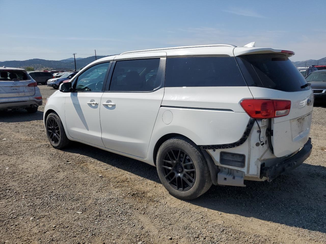 2017 KIA SEDONA