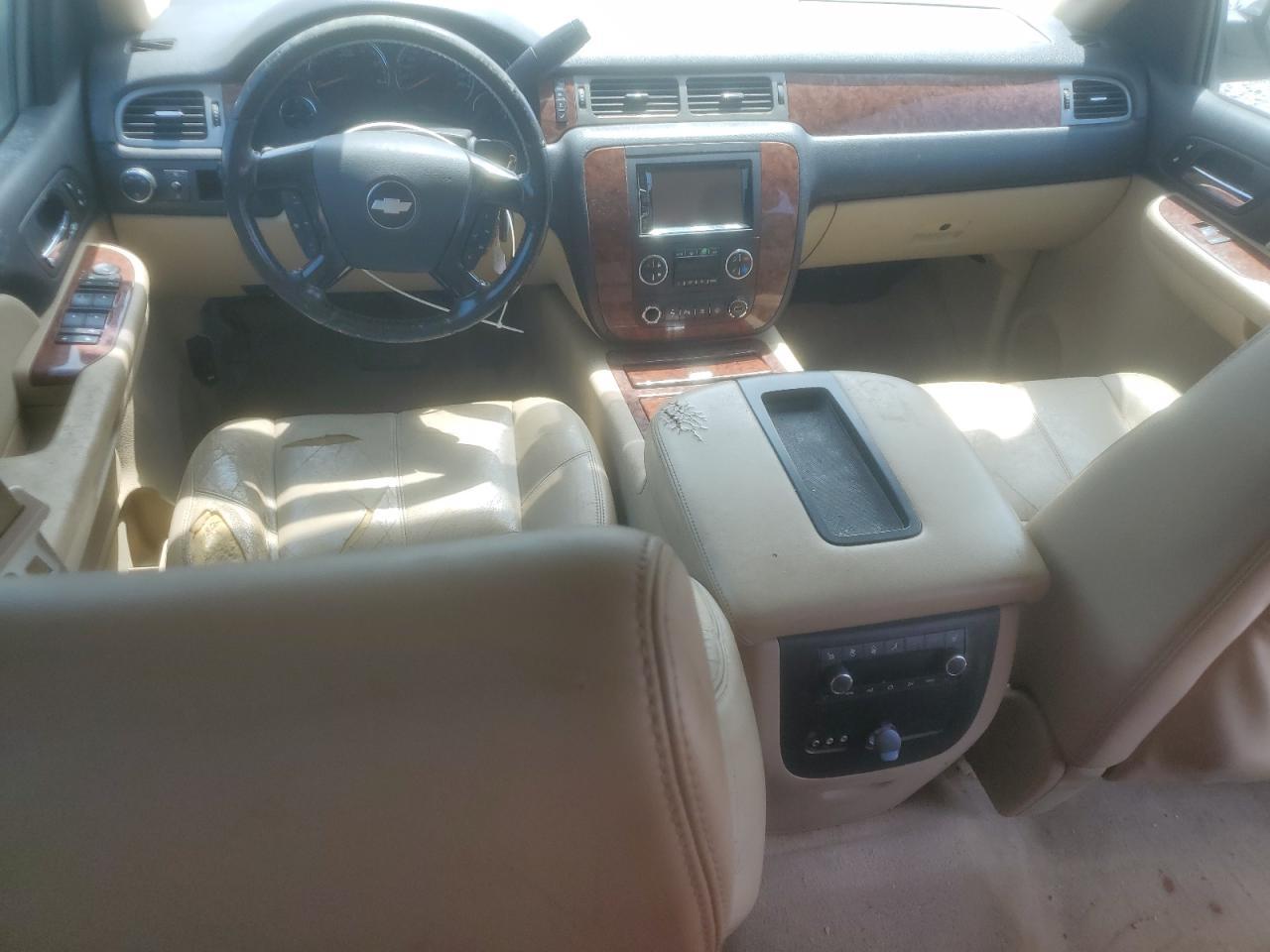 2008 CHEVROLET Suburban