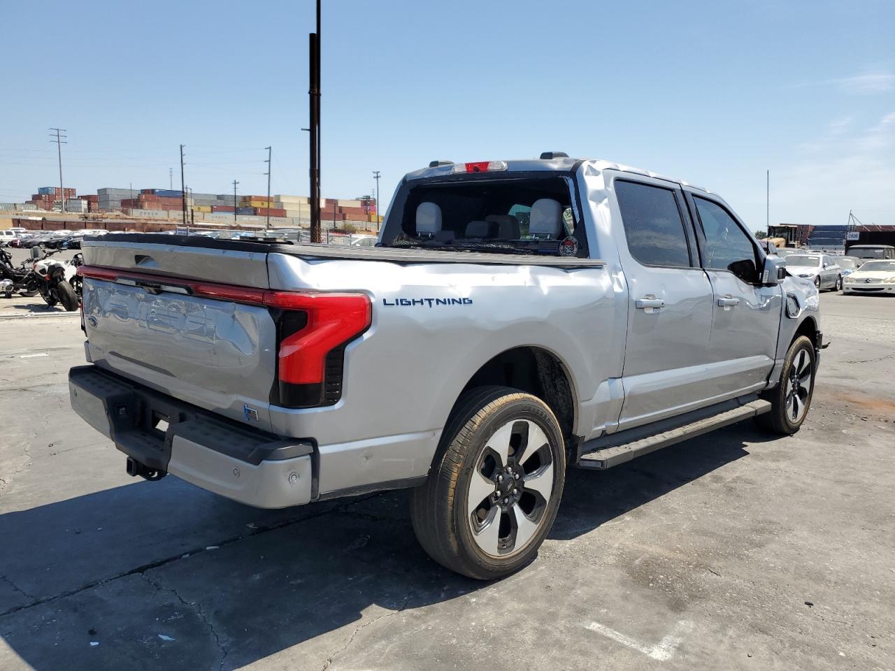 2022 FORD F-150 Lightning