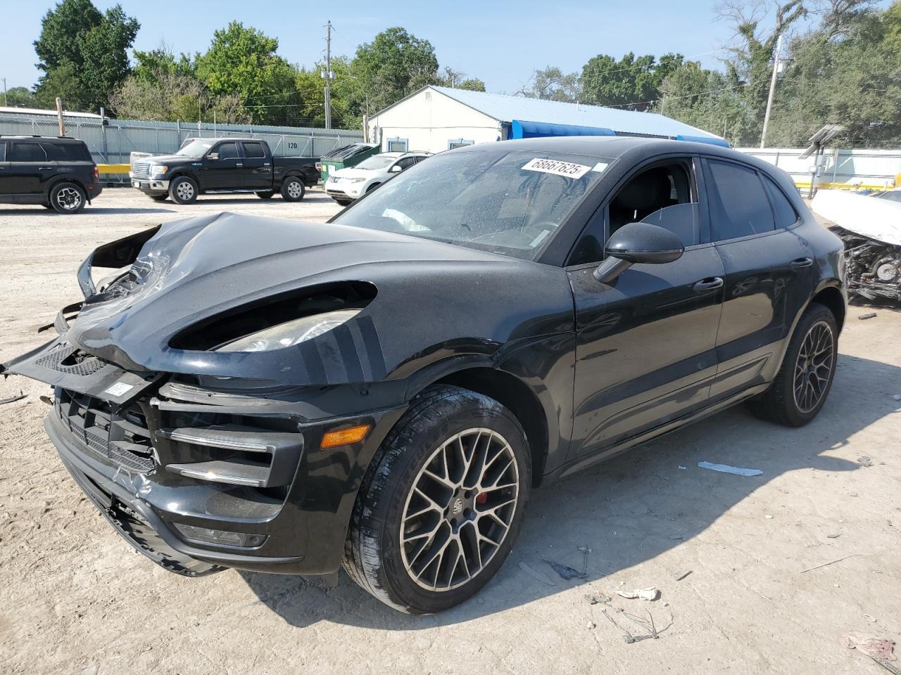 2015 PORSCHE Macan