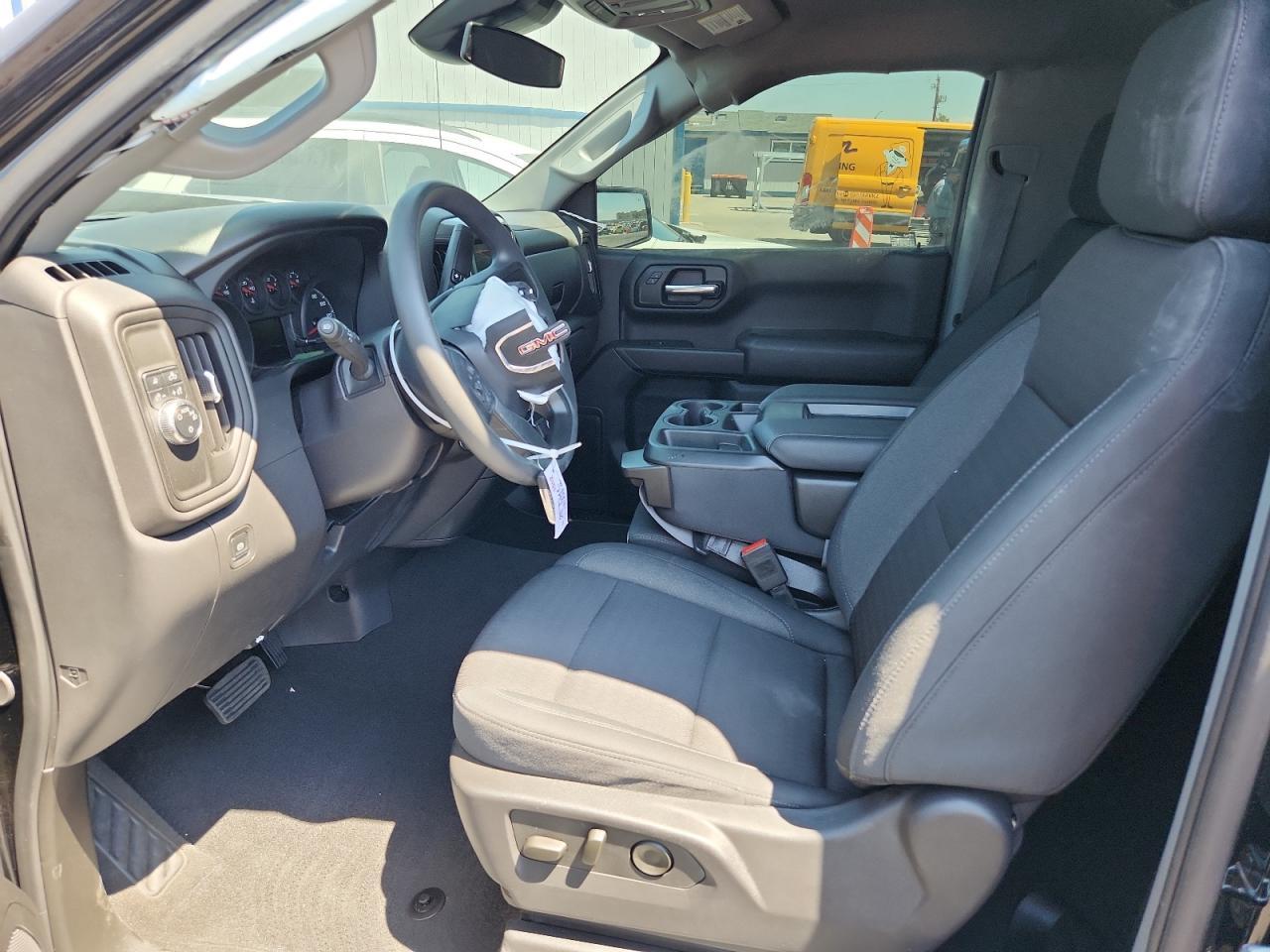 2024 GMC Sierra