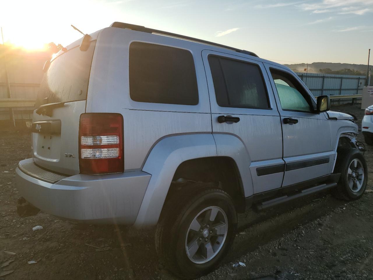2008 JEEP Liberty