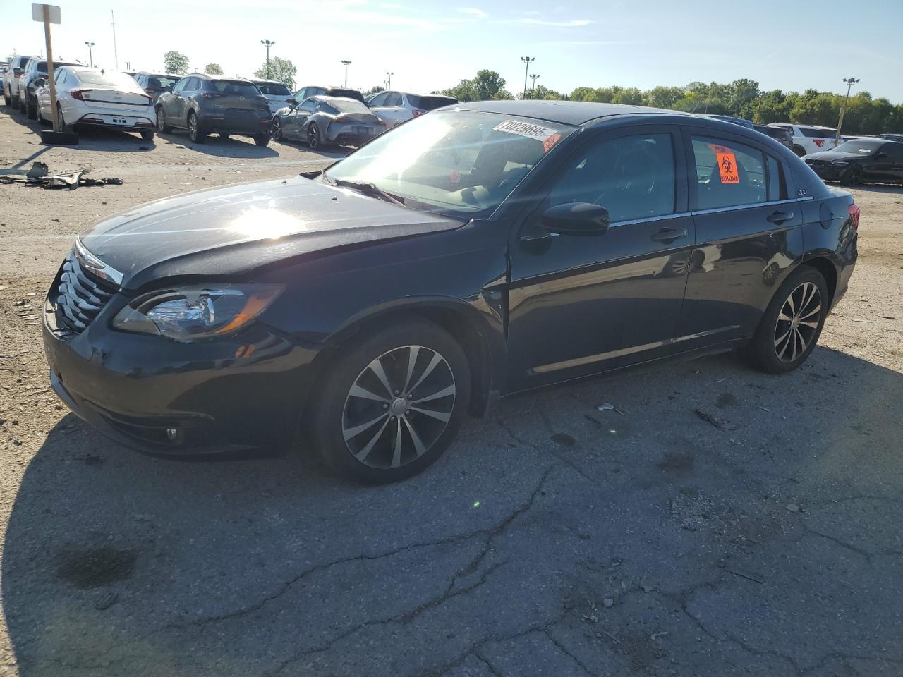 2011 CHRYSLER 200