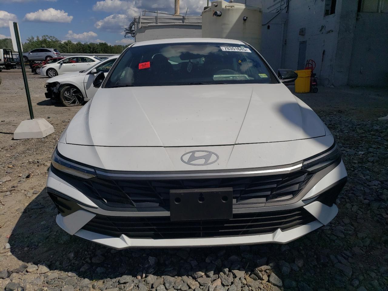 2025 HYUNDAI ELANTRA