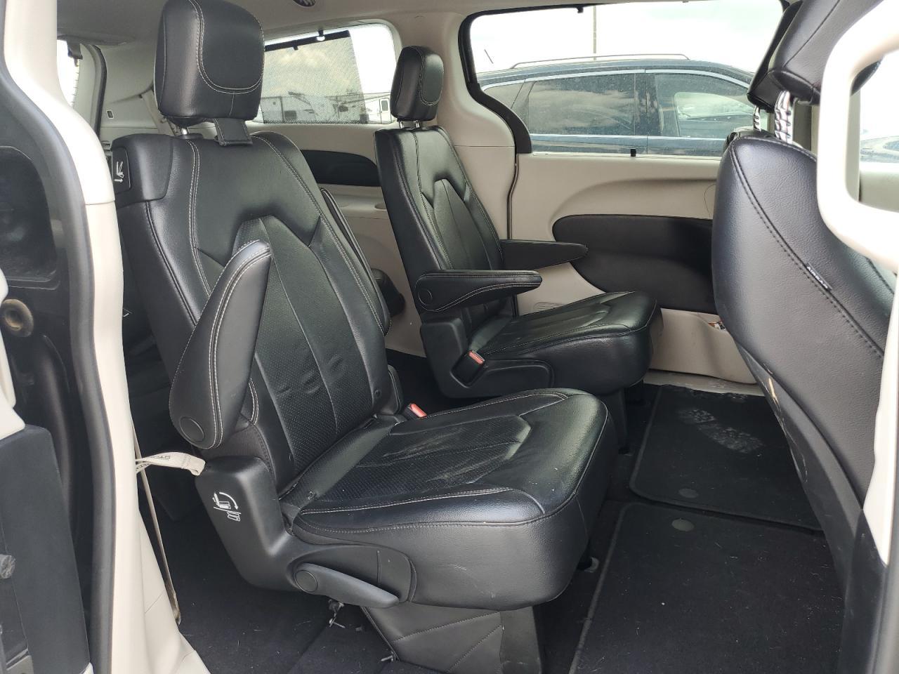 2022 CHRYSLER Pacifica