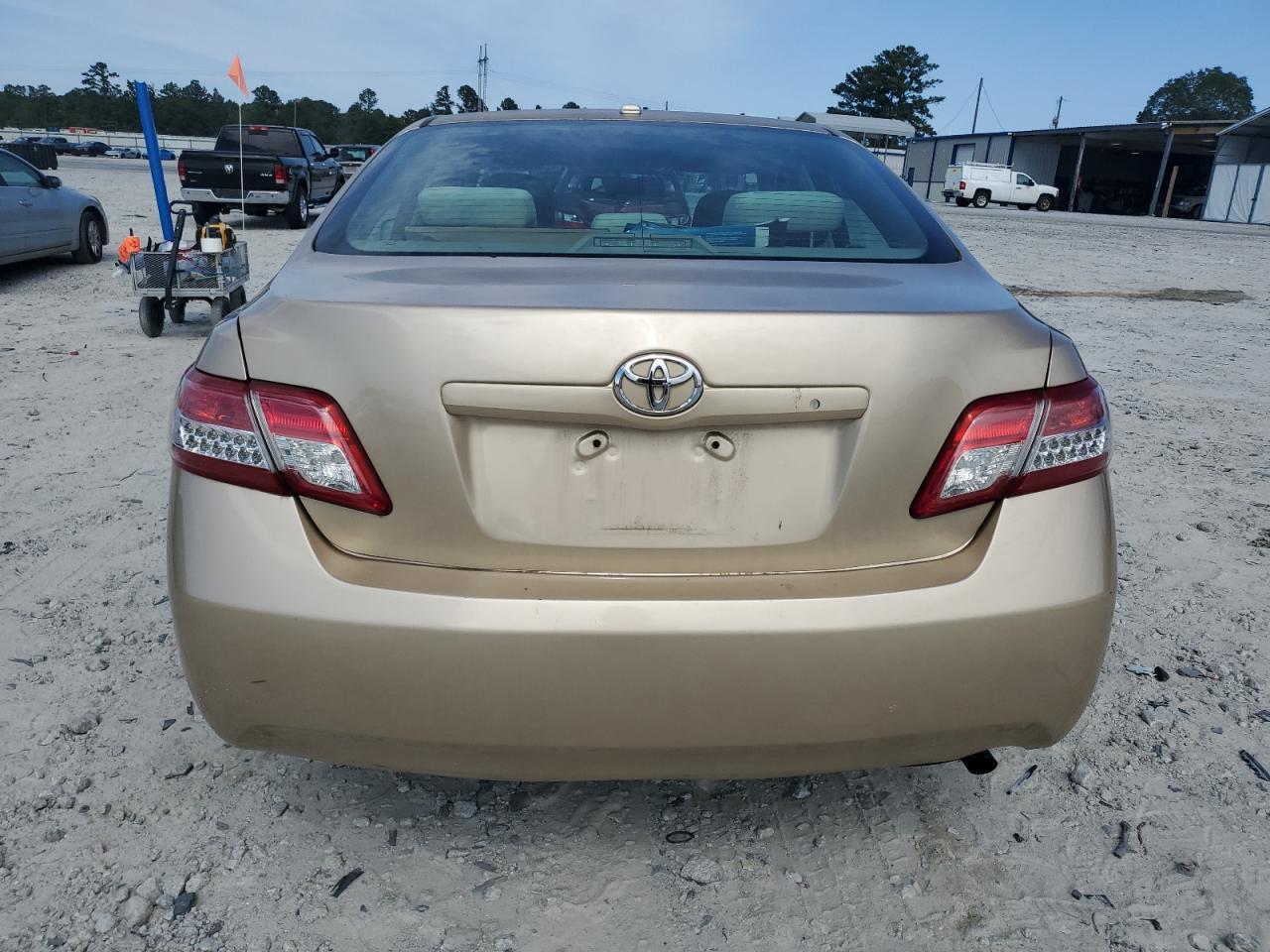 2010 TOYOTA CAMRY
