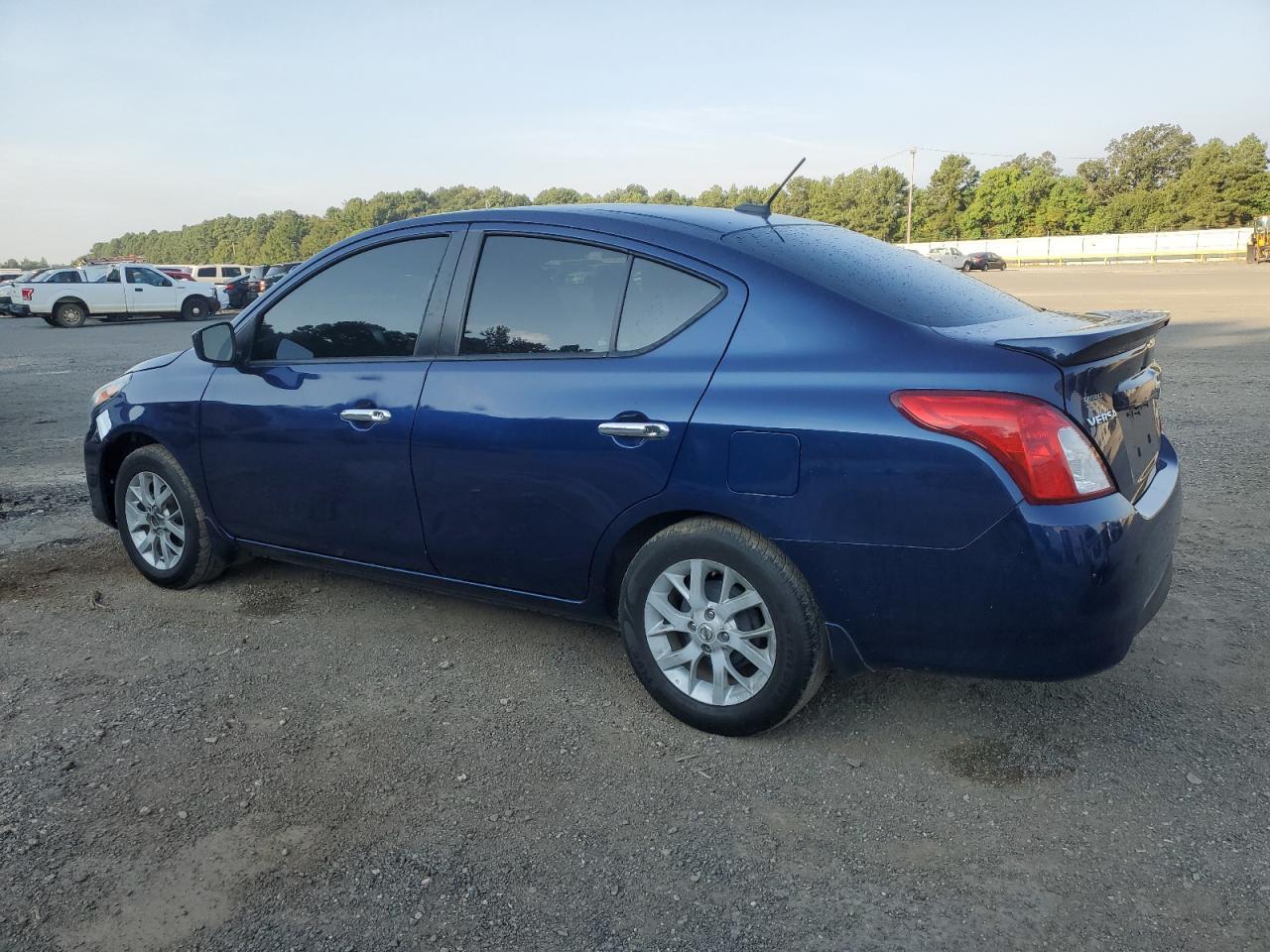 2019 NISSAN VERSA