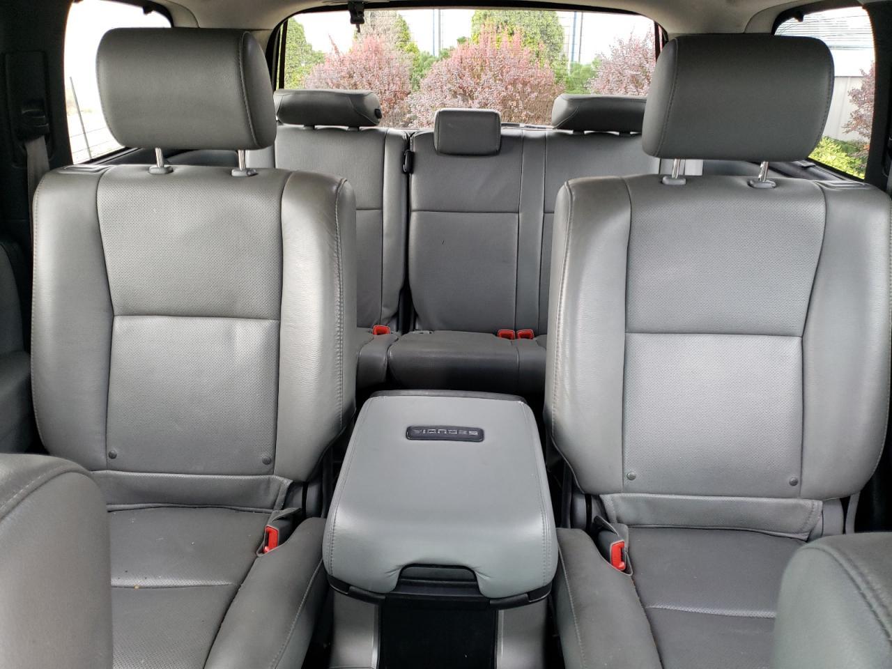 2014 TOYOTA Sequoia