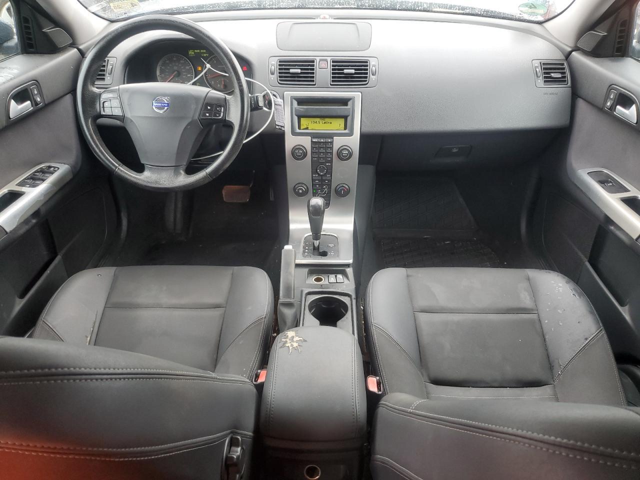 2006 VOLVO V50