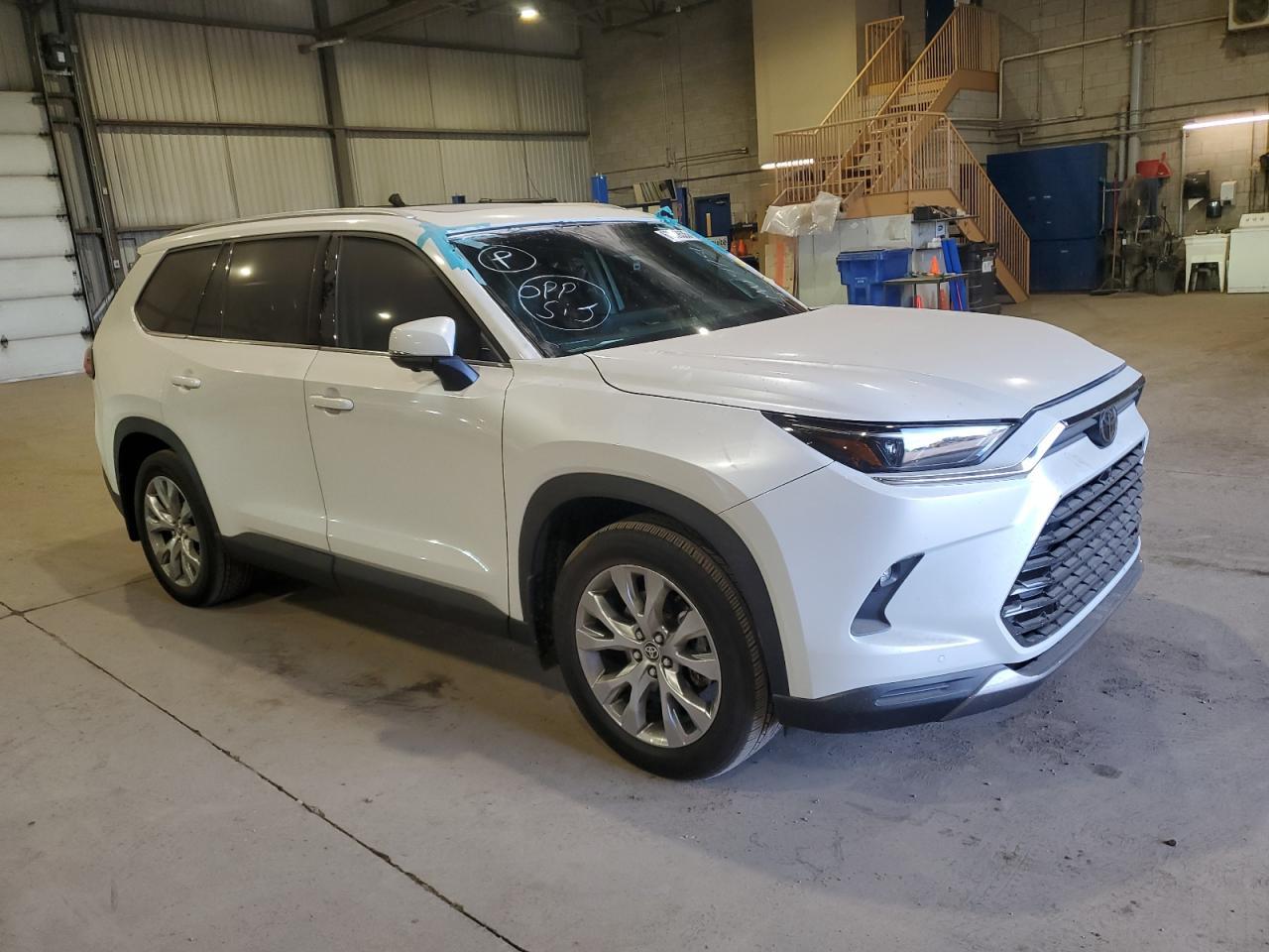 2024 TOYOTA HIGHLANDER