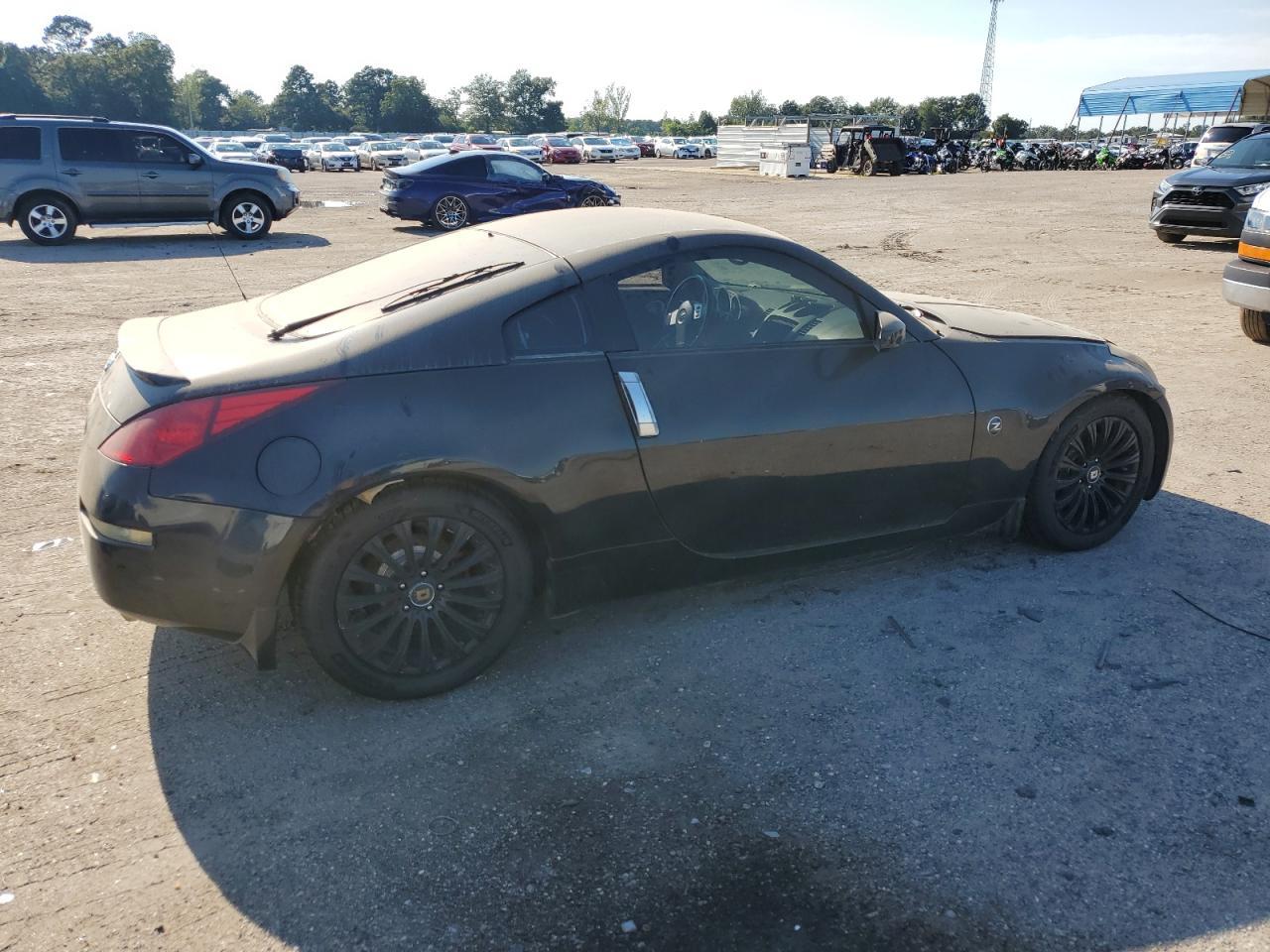 2003 NISSAN Z