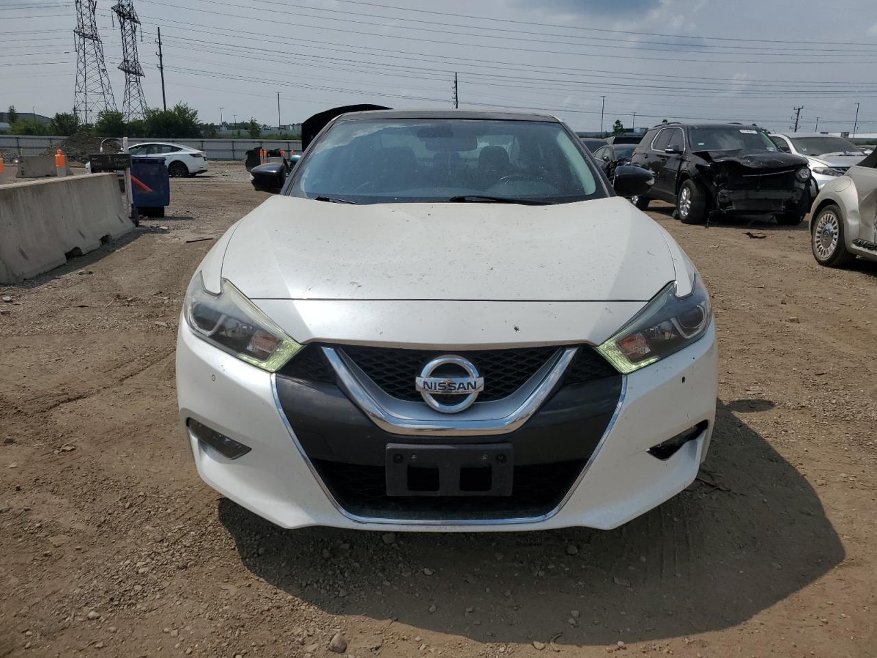 2016 NISSAN Maxima