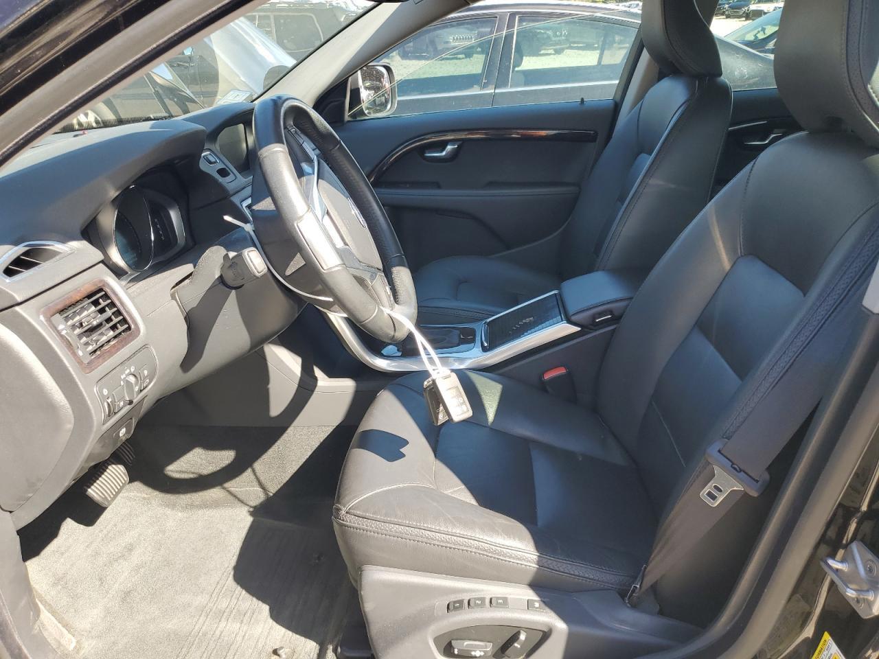 2016 VOLVO XC70